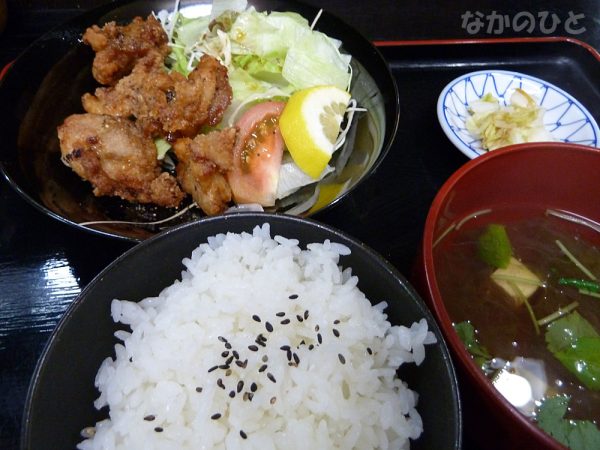 加計呂麻（かけろま）の唐揚げ定食