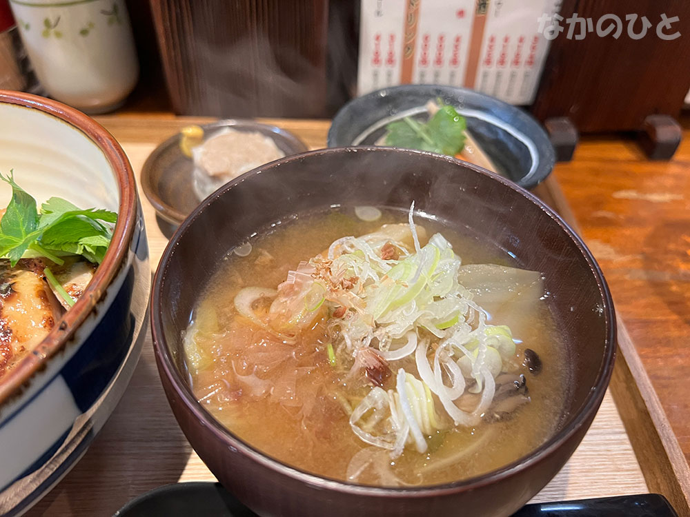 ４代目鎌倉酒店北口店のお味噌汁