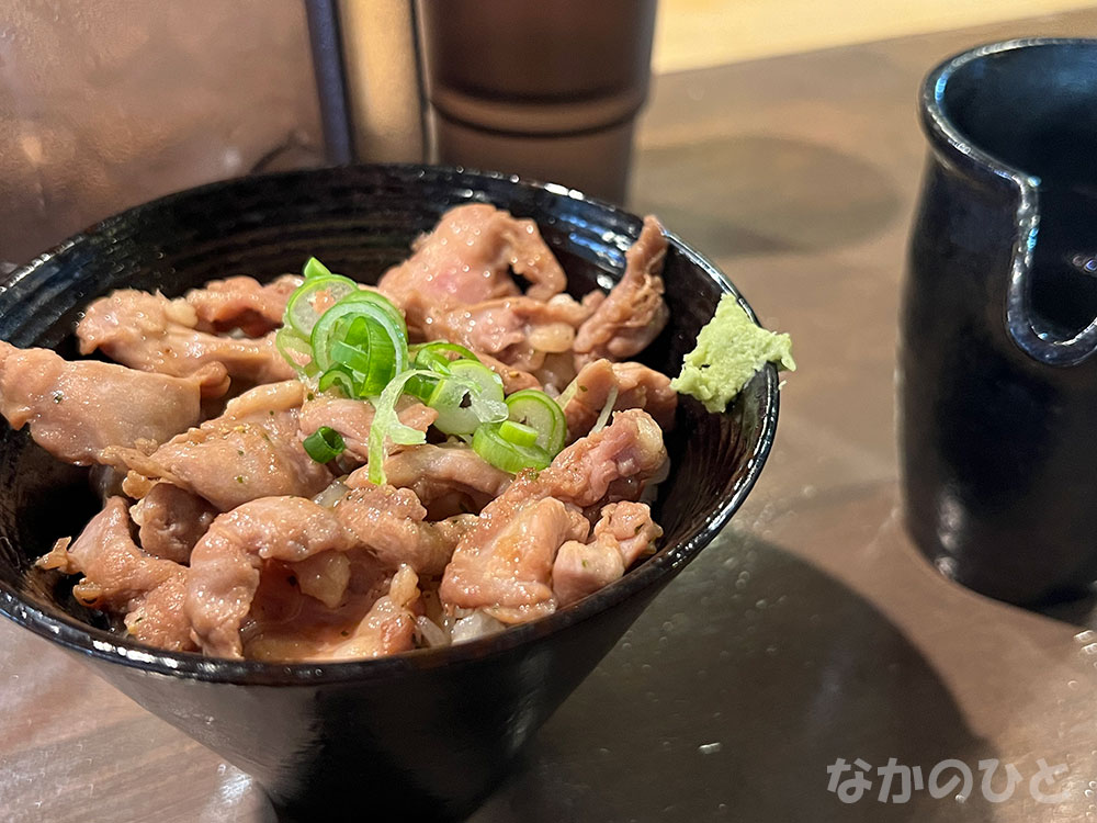 麺屋正路の鴨のハラミ焼肉めし（わさび醤油）